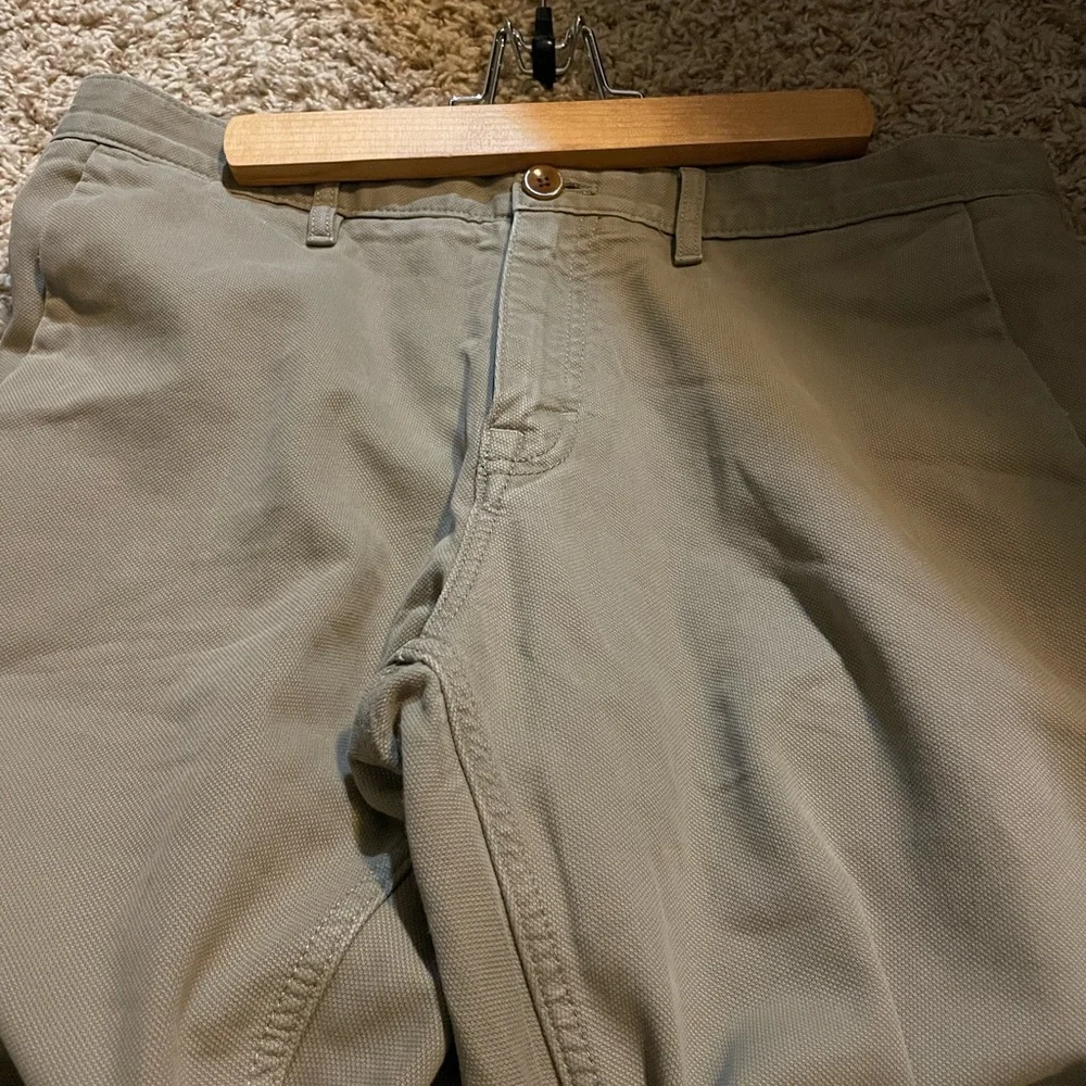 Banana Republic excellent has